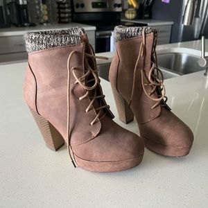 Women’s Booties Size 7